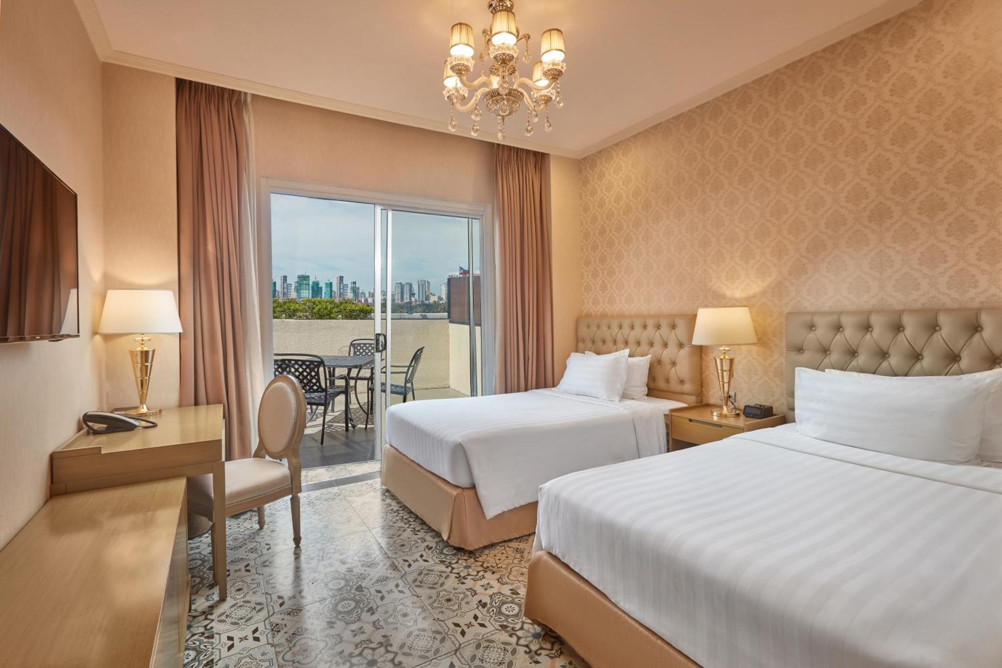 Club Twin Room Balcony