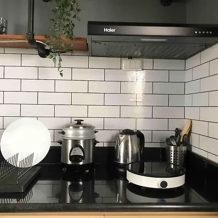 The Cozy Industrial - A Studio-End Condo Apartment-3